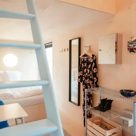Апарт-отель Containerhus 18b Harboor